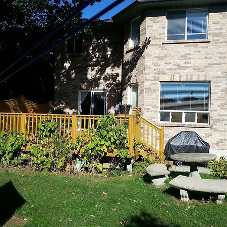 Maria'S Homestay Торнхил Екстериор снимка